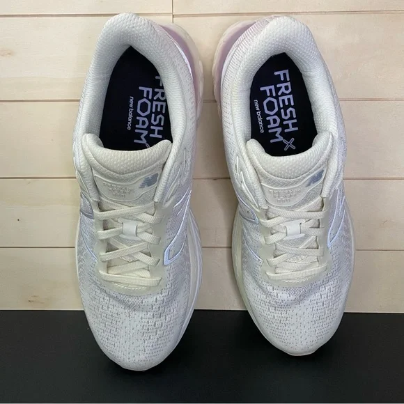 New Balance Fresh Foam 880 v12 White Women's Size 10 Running Shoes B W880Z12 - Picture 8 of 11